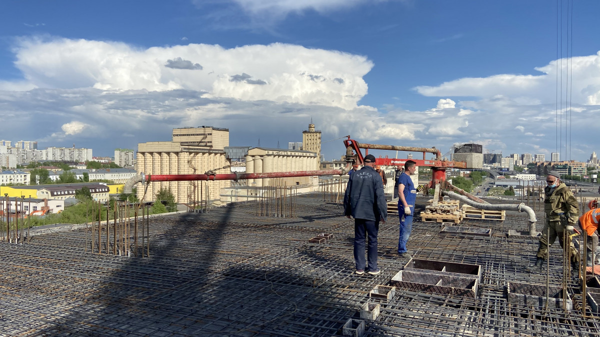ООО "Бурнашкин и партнеры" производит заливку фундамента в ЖК Мята